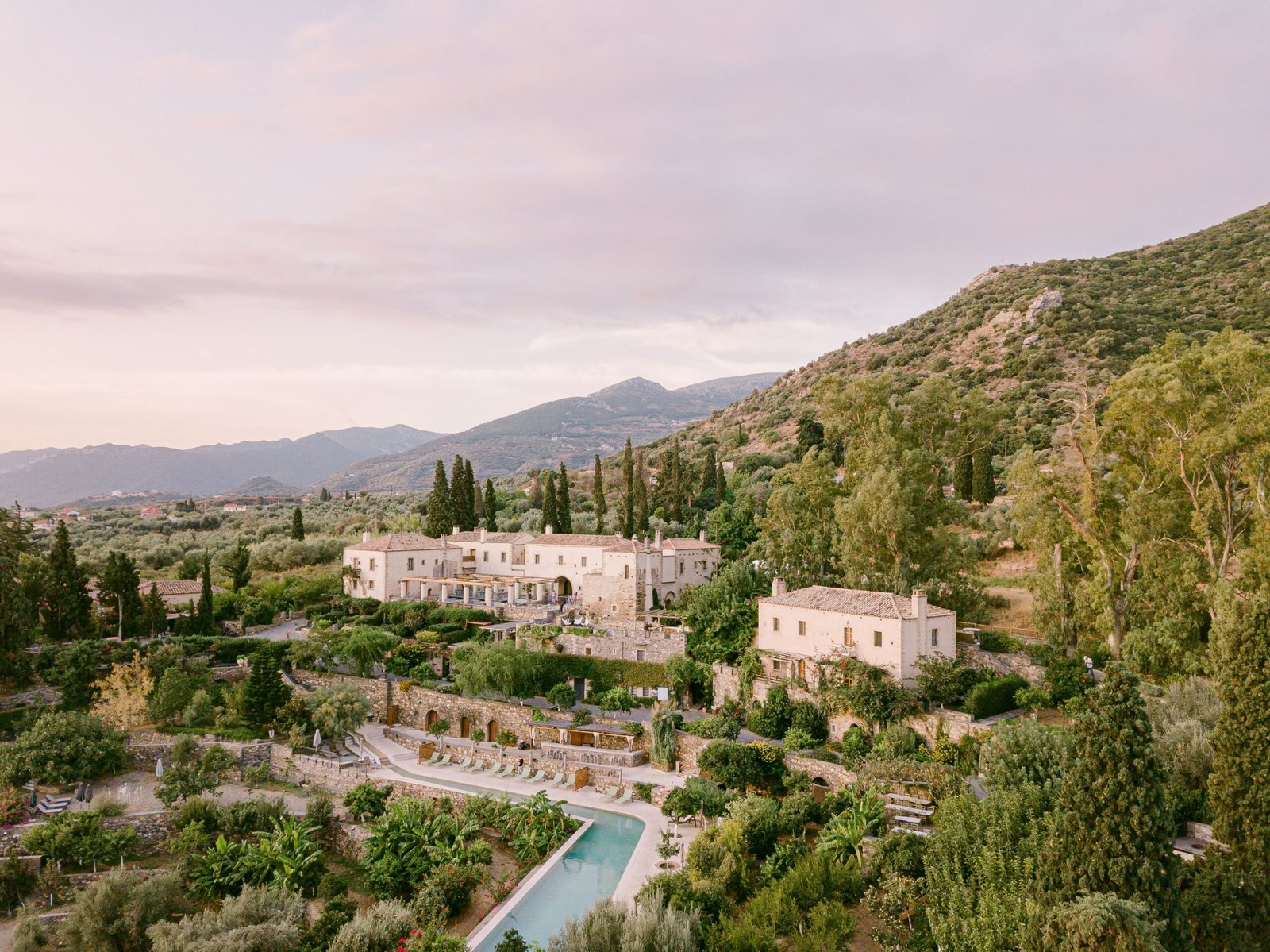 Grèce, Agios Stefanos - Kinsterna , 4 nuits en Suite Kinsterna , Petits-déjeuners inclus pour 2 personnes – Image 4