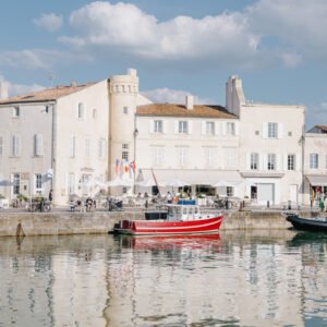 France, Ile de Ré - L'Hotel de Toiras, 2 nuits en Suite Deluxe Vue Port , Petits-déjeuners inclus pour 2 personnes