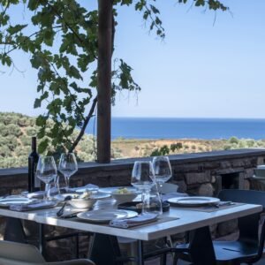 Grèce, Agios Stefanos - Kinsterna , 4 nuits en Suite Kinsterna , Petits-déjeuners inclus pour 2 personnes