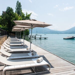 France, Veyrier-du-Lac - Hôtel La Maison Bleue par Yoann Conte, 4 nuits en Junior Suite Chalet, Petits-déjeuners inclus pour 2 personnes