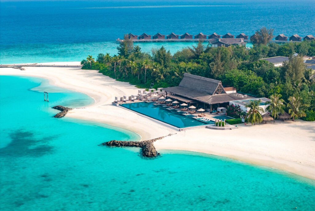 Maldives, North Malé Atoll – Grand Park Kodhipparu, Maldives, 4 nuits en Pool Water villa, pension complète - Transferts en bateau inclus pour 2.